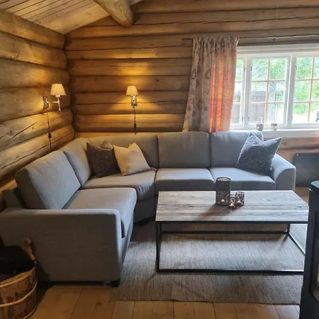 Koselig Familiehytte Sentralt Pa Skeikampen Til Leie 롯지 *